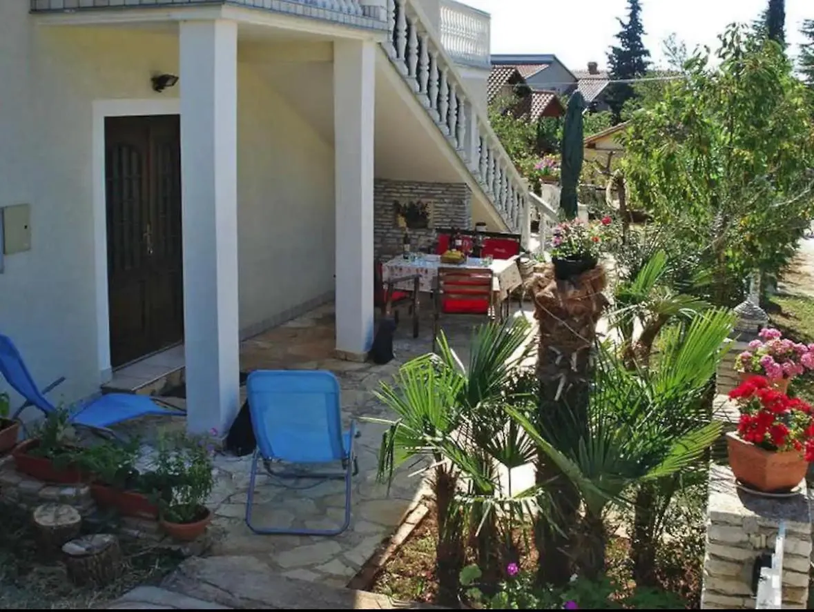 Apartment A1 Peroj 0*,  Croatia